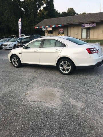 2013 Ford Taurus for sale at L&M Auto Sales in Simpsonville SC