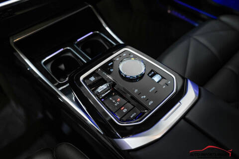 2025 BMW 7 Series 740i