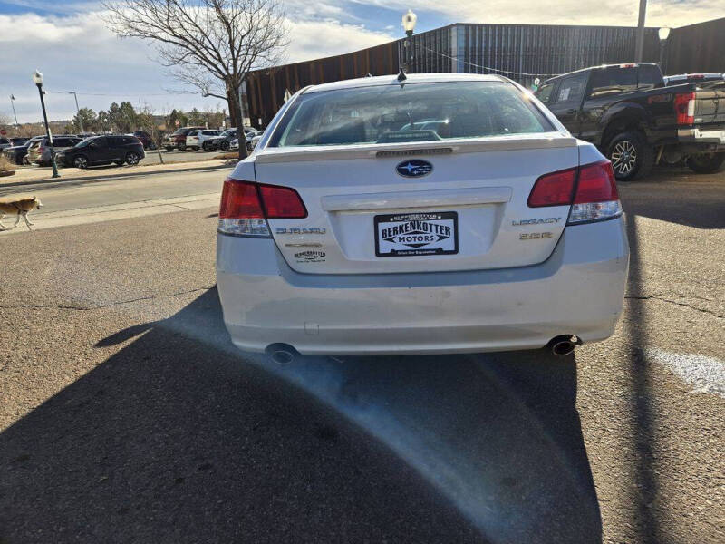 2011 Subaru Legacy 3.6R Limited