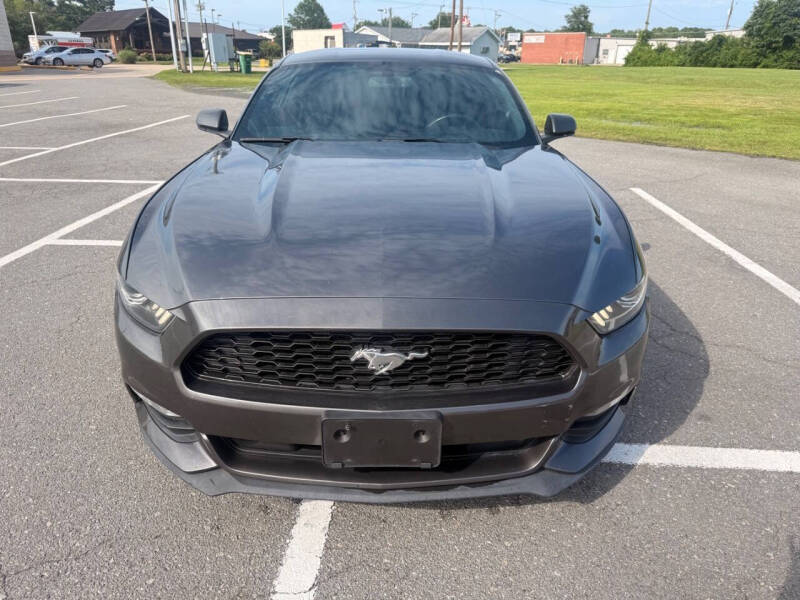 2017 Ford Mustang V6
