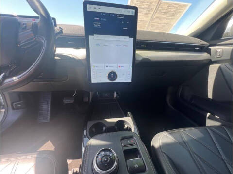 2022 Ford Mustang Mach-E Select