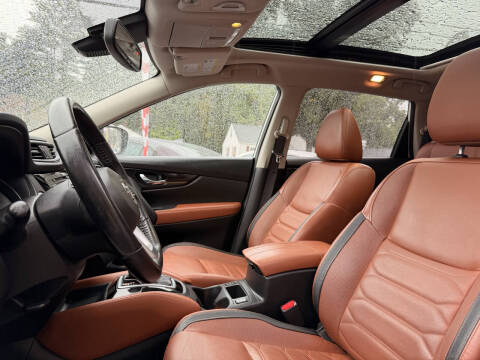 2017 Nissan Rogue SL