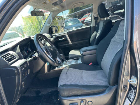 2017 Toyota 4Runner SR5