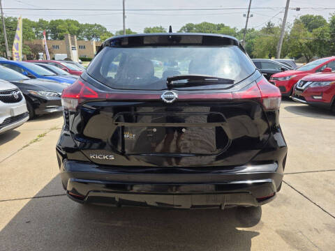 2021 Nissan Kicks S