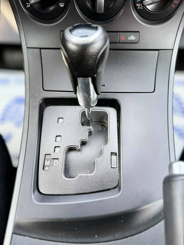 2012 Mazda MAZDA3 i Touring