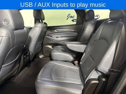 2022 Buick Enclave Essence