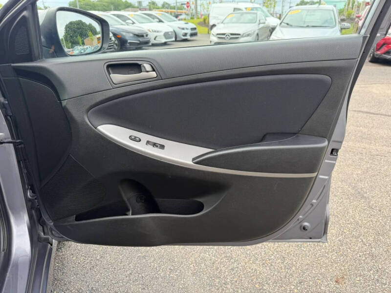 2017 Hyundai Accent