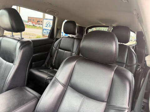 2019 Nissan Pathfinder SL