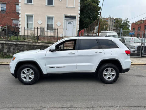 2017 Jeep Grand Cherokee for sale at BLS AUTO SALES LLC in Bronx NY