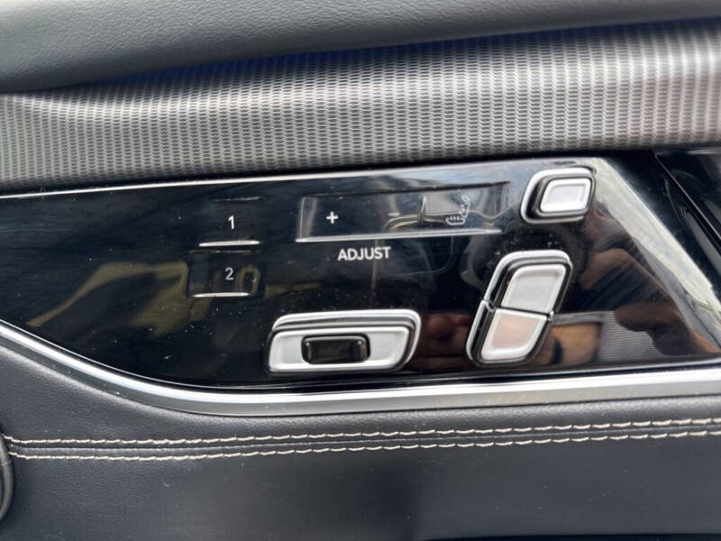 2022 Jeep Grand Wagoneer Series II