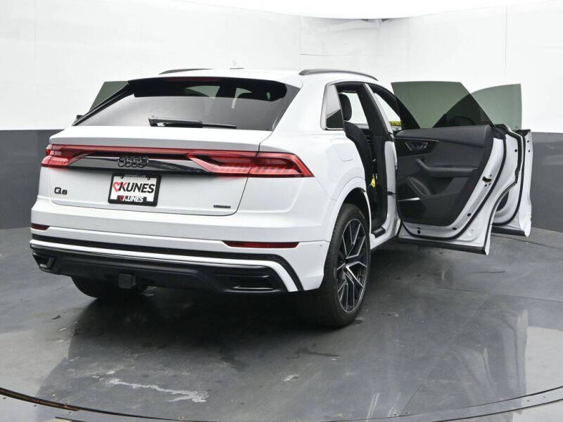 2022 Audi Q8 quattro Premium Plus 55 TFSI