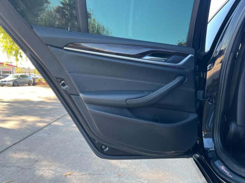 2019 BMW 5 Series 530i