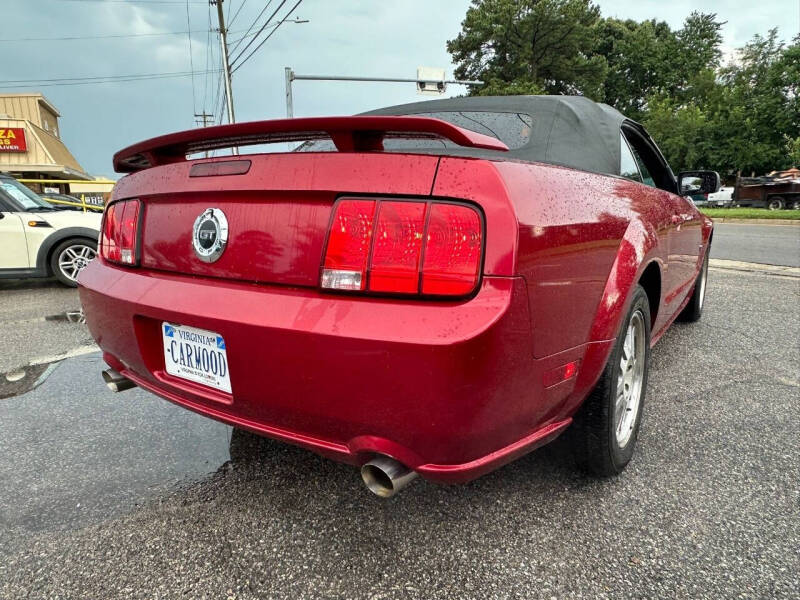 2005 Ford Mustang GT Premium