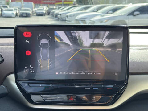 2023 Volkswagen ID.4 Pro