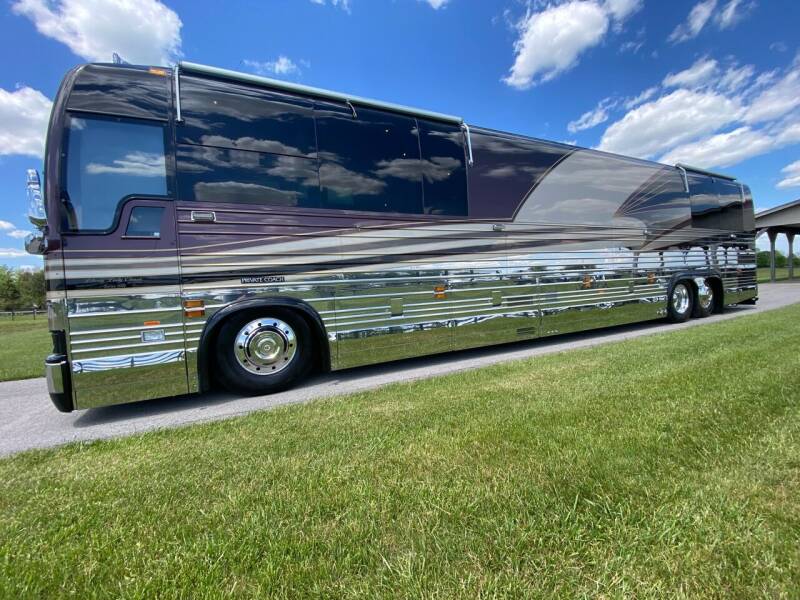2001 Prevost Liberty for sale at Sewell Motor Coach in Harrodsburg KY