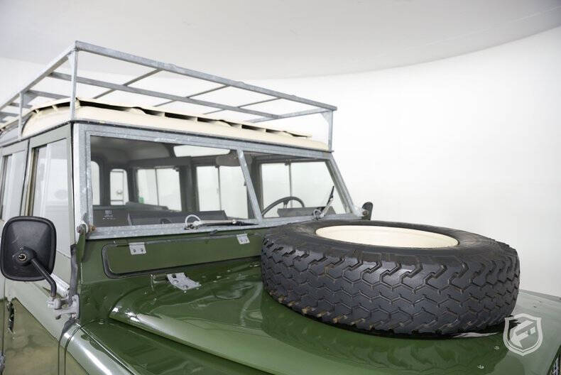 1961 Land Rover Series II 109