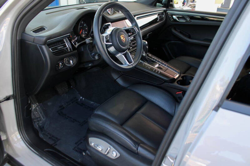 2021 Porsche Macan