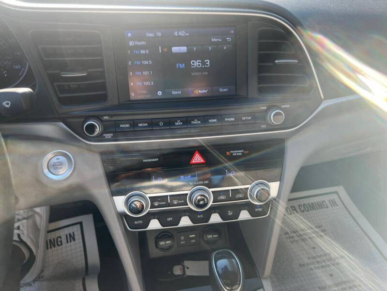 2020 Hyundai Elantra