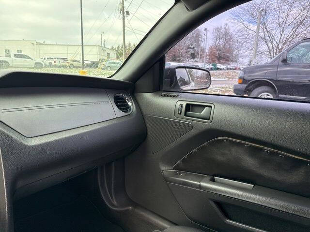 2010 Ford Mustang V6