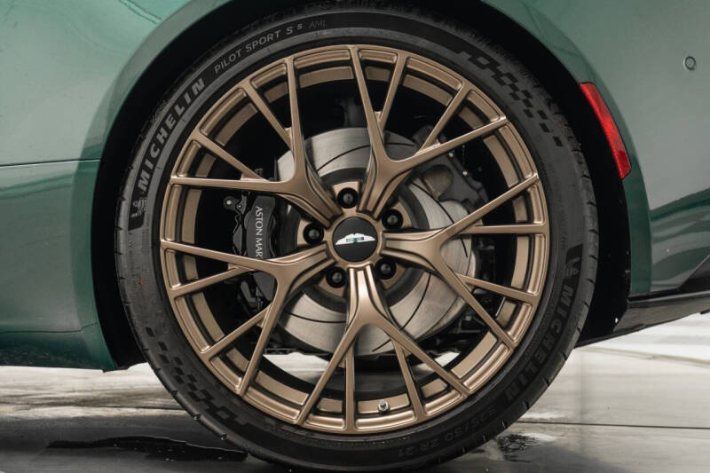 2025 Aston Martin DB12 Volante