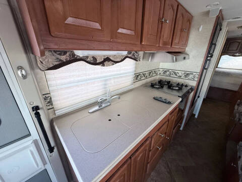 2006 Ford E-Series E-450 SD