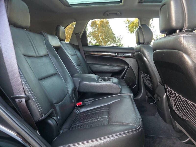 2012 Kia Sorento SX