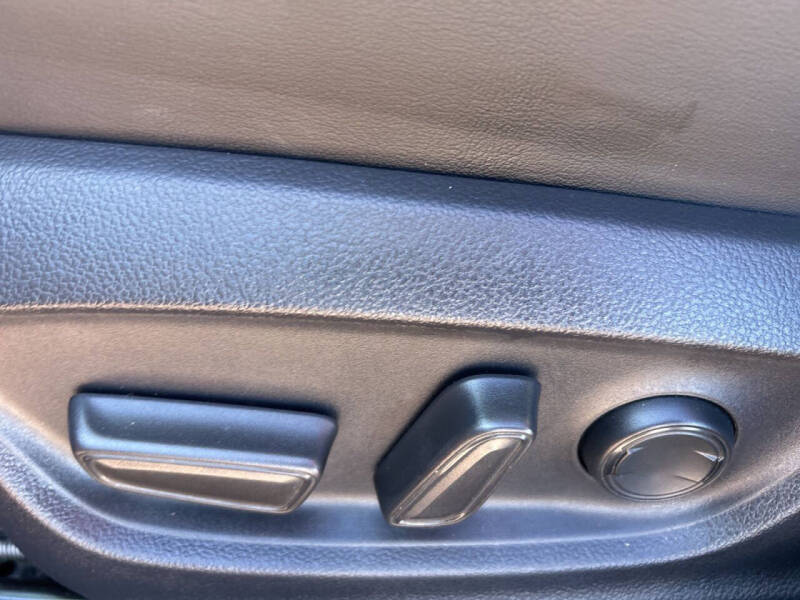 2019 Toyota Prius Limited