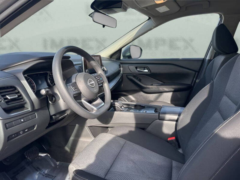 2024 Nissan Rogue SV