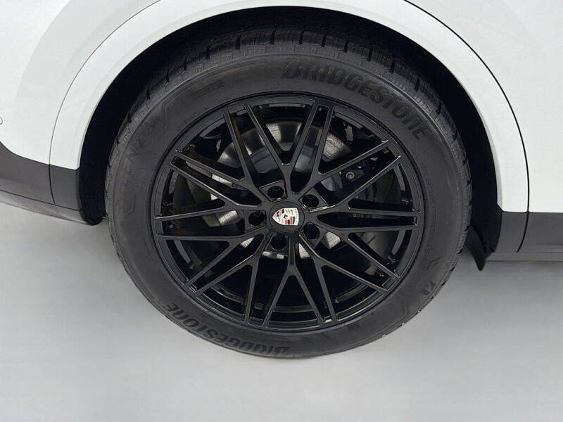 2024 Porsche Cayenne