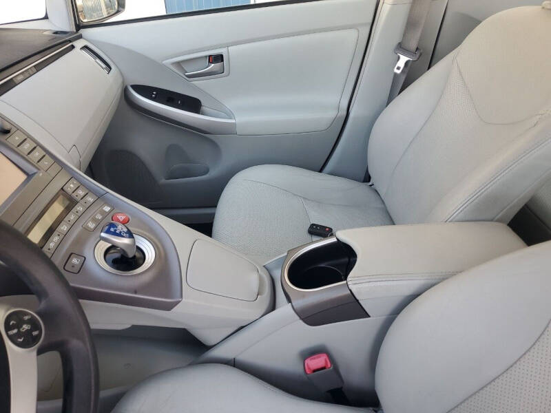 2013 Toyota Prius Three