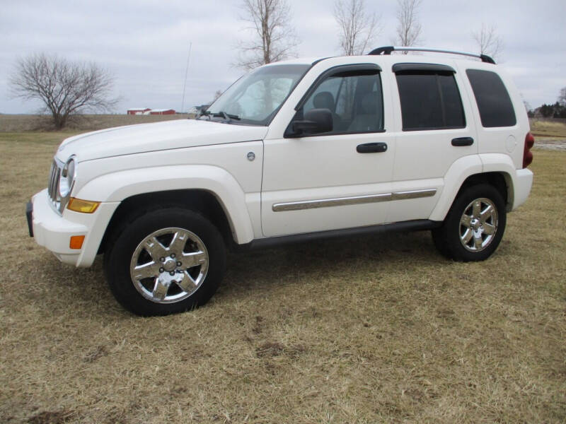 2005 Jeep Liberty for sale at Crossroads Used Cars Inc. in Tremont IL