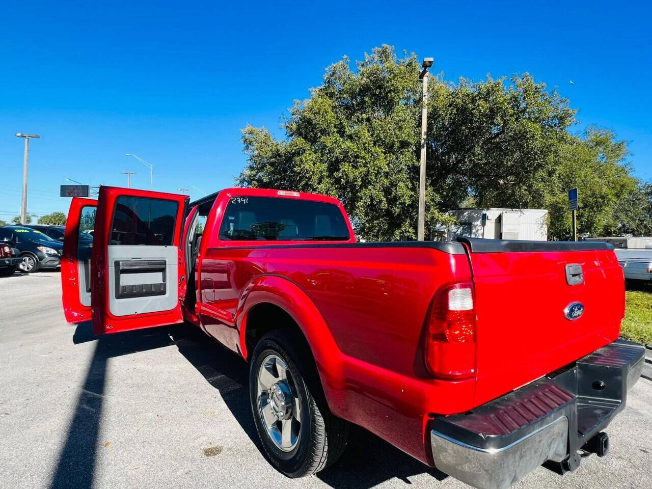 2013 Ford F-250 Super Duty  - $23,950