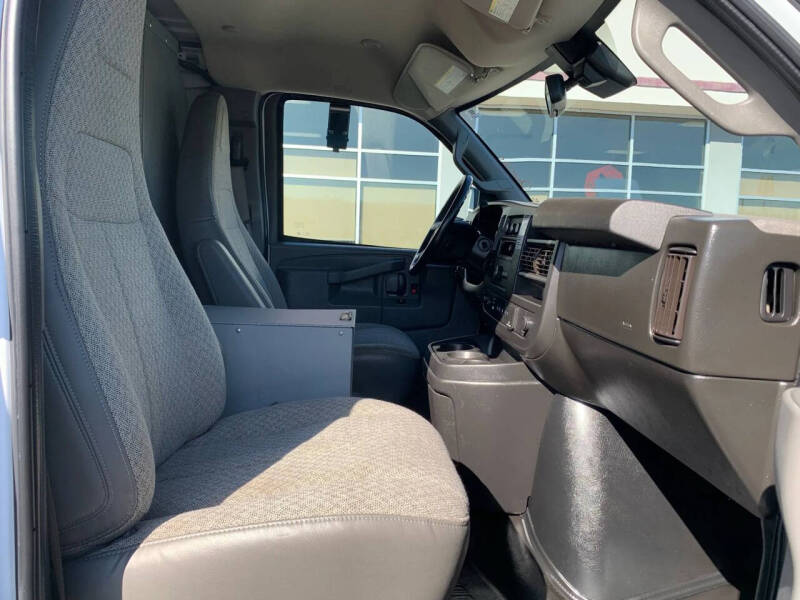 2021 Chevrolet Express 2500