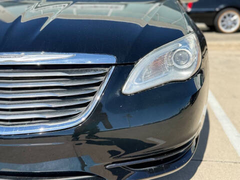 2014 Chrysler 200 Limited