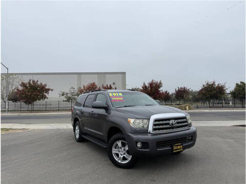 2014 Toyota Sequoia SR5