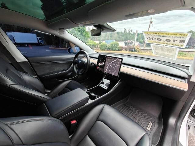 2019 Tesla Model 3 Mid Range
