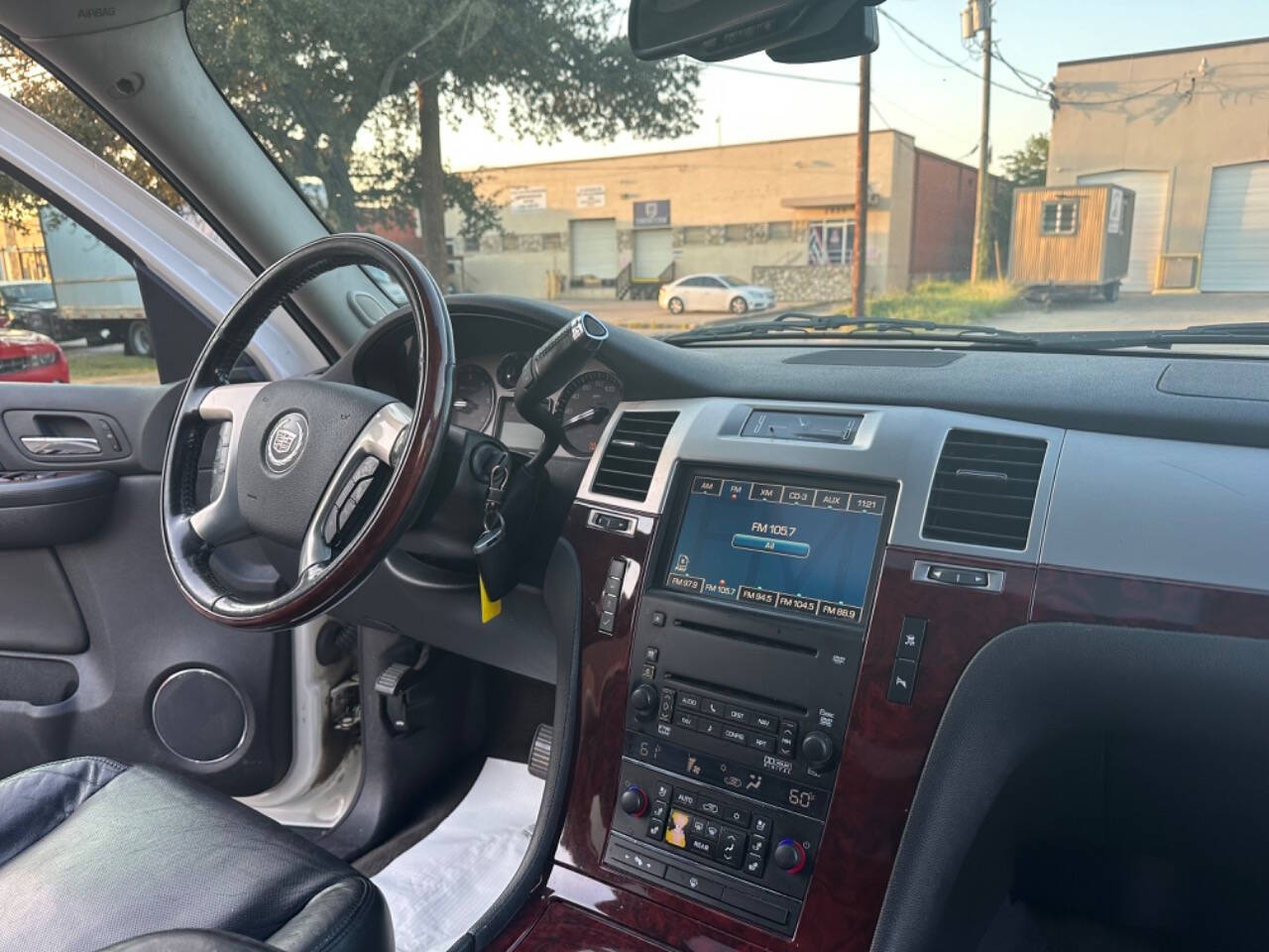 2008 Cadillac Escalade for sale at Sarenco Auto Inc in Dallas, TX