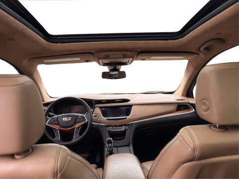 2017 Cadillac XT5 Platinum