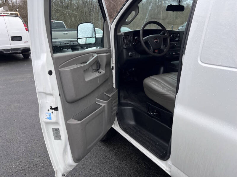 2018 GMC Savana 2500