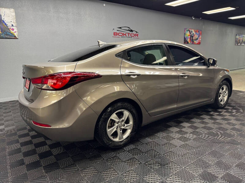 2014 Hyundai Elantra SE