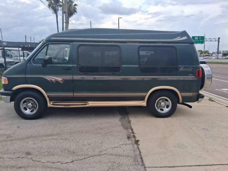 1997 Dodge Ram Van 2500