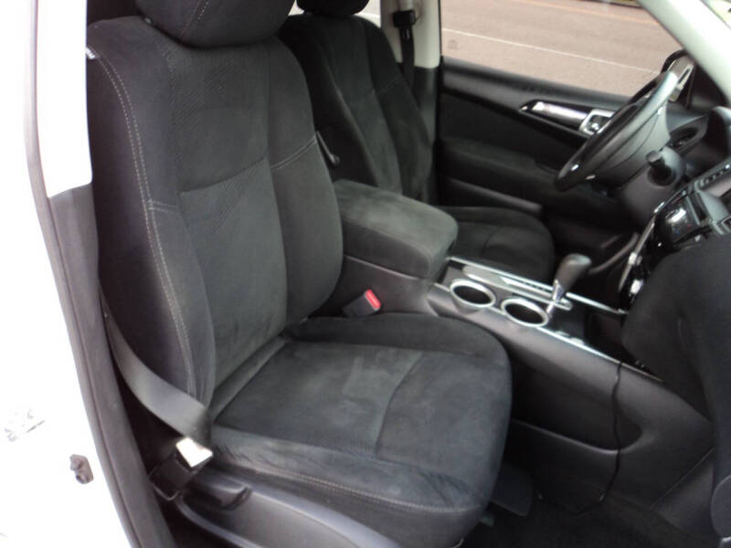 2014 Nissan Pathfinder S