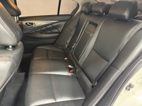 2016 Infiniti Q50 3.0T Premium