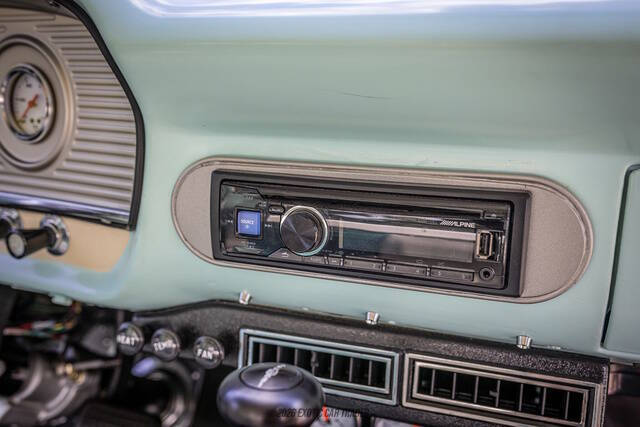 1961 Ford F-100