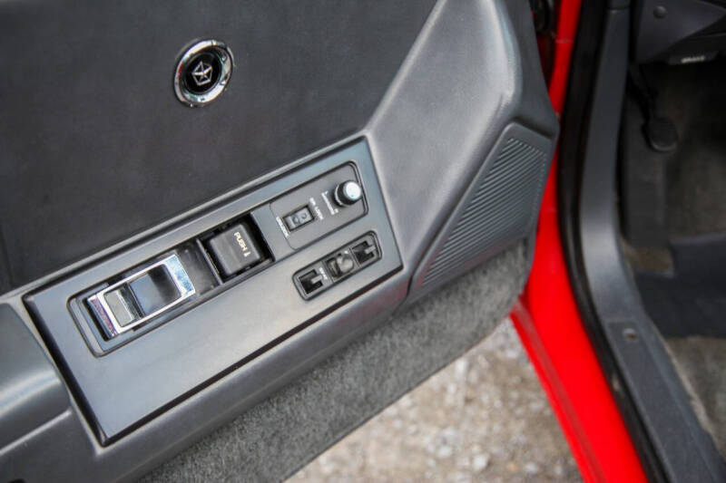 1988 Chrysler Le Baron Premium