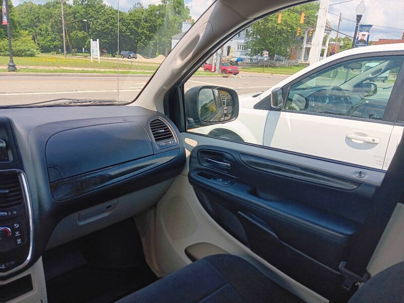 2013 Dodge Grand Caravan SXT