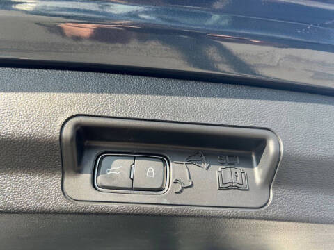 2023 Ford Explorer Hybrid Platinum