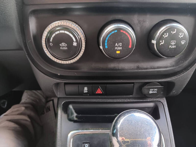 2012 Jeep Compass Sport