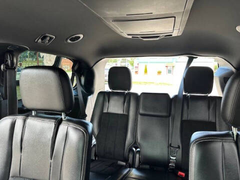 2016 Dodge Grand Caravan SXT Plus