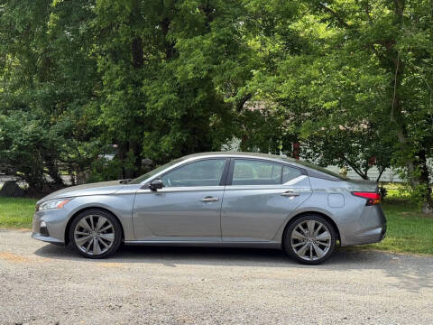2020 Nissan Altima 2.5 SR